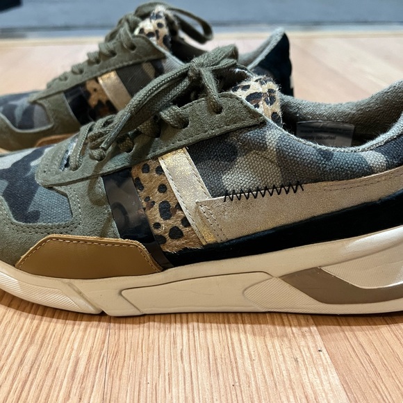 Gola Shoes - Gola Women’s Sneakers Size 8